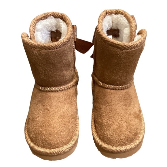Capelli of New York Toddler Girls Faux Suede Fur Lined Booties, Size 5 NEW - Picture 2 of 9